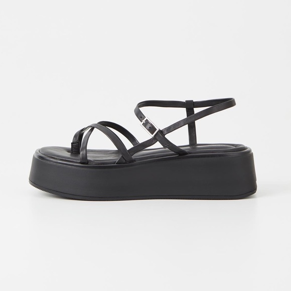 Vagabond Shoes - NWOT Vagabond Courtney Sandals Size 36